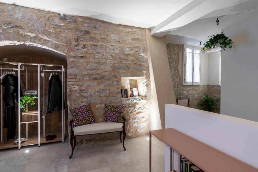 Cornelia Cavern Cosy Studio Apartment In 斯佩洛 外观 照片