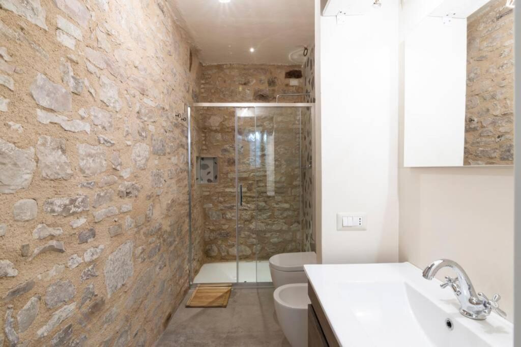 Cornelia Cavern Cosy Studio Apartment In 斯佩洛 外观 照片